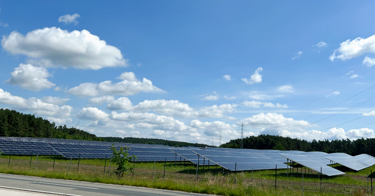 Glasfaser für den Solarpark Wetzen: Zukunftssicher vernetzt