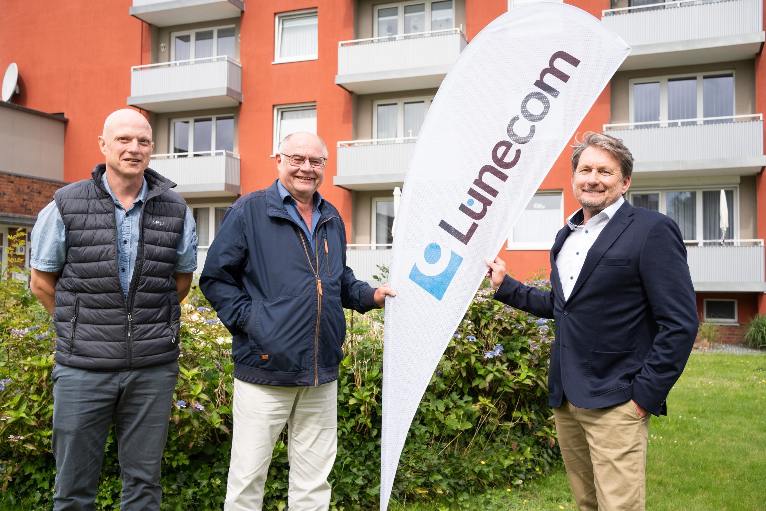 Wobau und Lünecom Glasfaser-Ausbau startet in Tönning - Credit Lünecom, Theresa Gessert